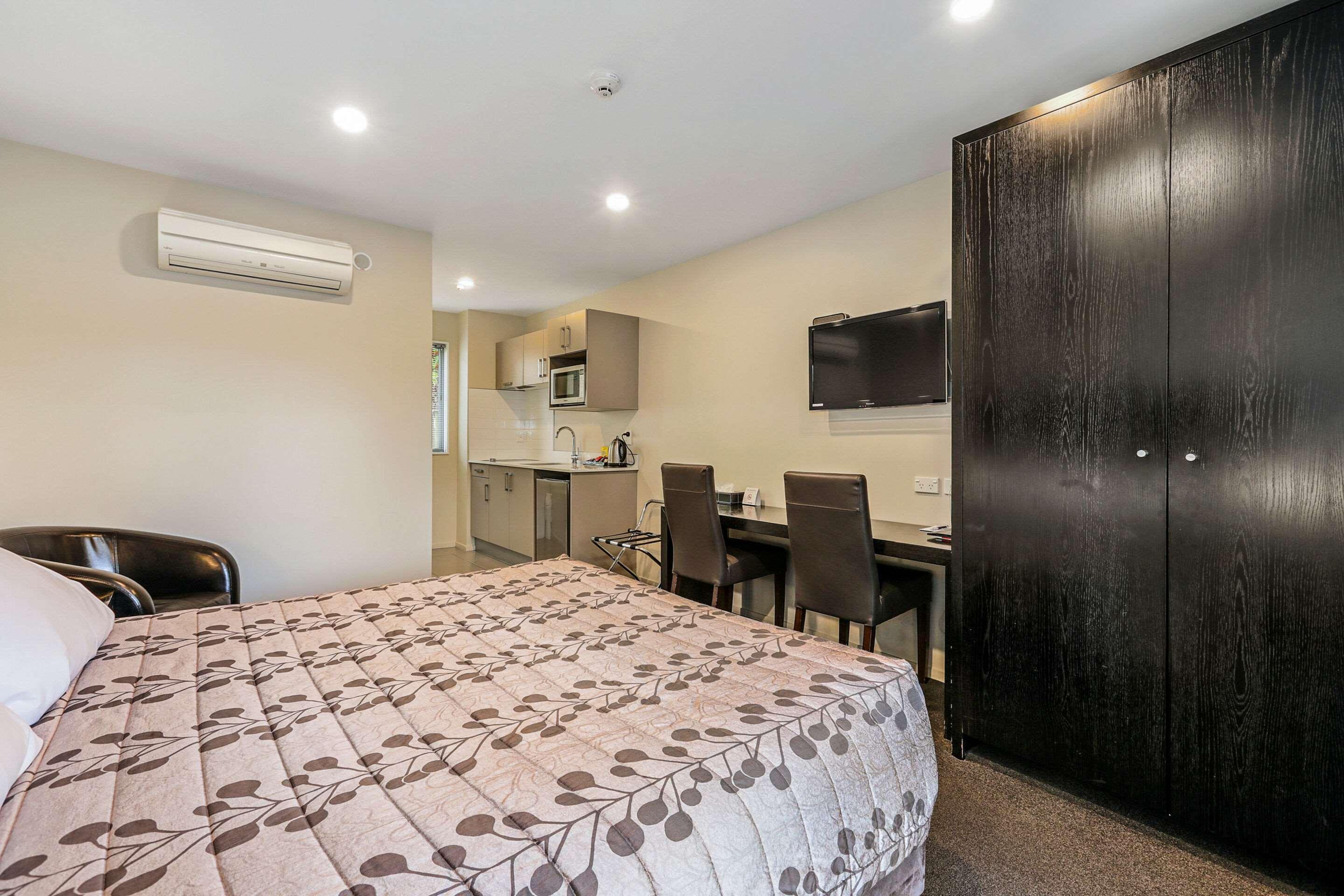 Quality Suites Amore Christchurch Bagian luar foto