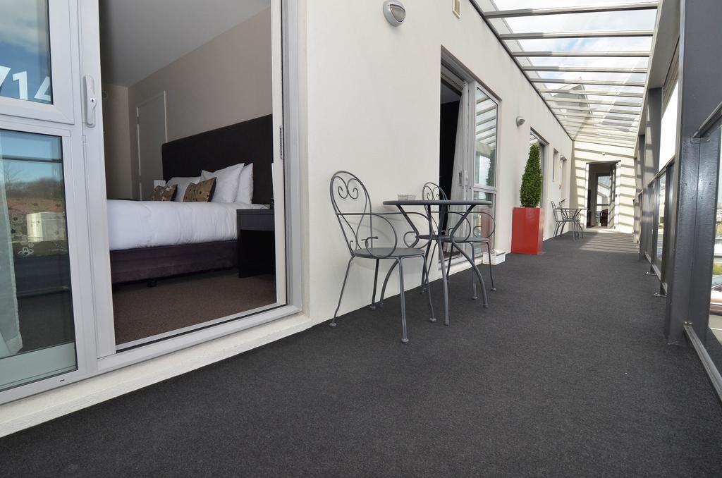 Quality Suites Amore Christchurch Bagian luar foto